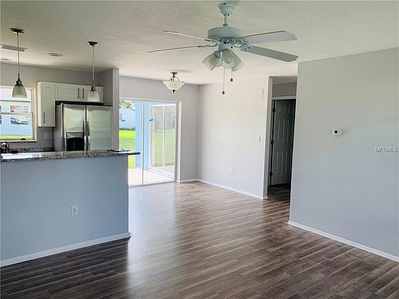 3rd image of 4365 Great Lakes Dr N