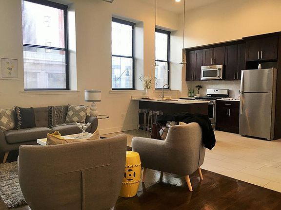 4th image of 127 Halsey St #234