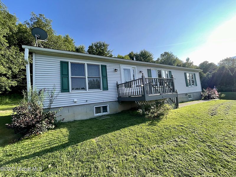 3rd image of 1179 River Road