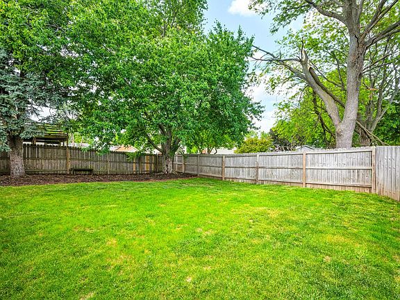 4th image of 2606 Kapok Dr
