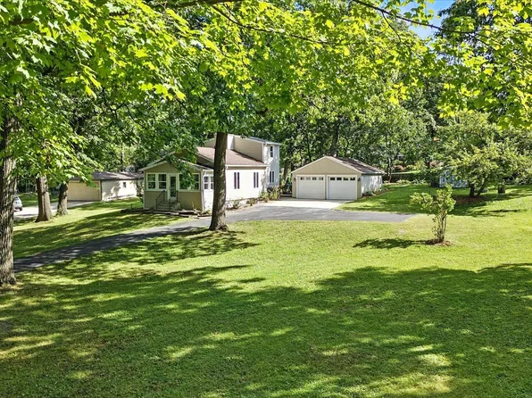 13021 West Prospect DRIVE, New Berlin, WI 53151