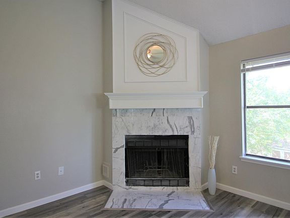 3rd image of 2716 Leroy St