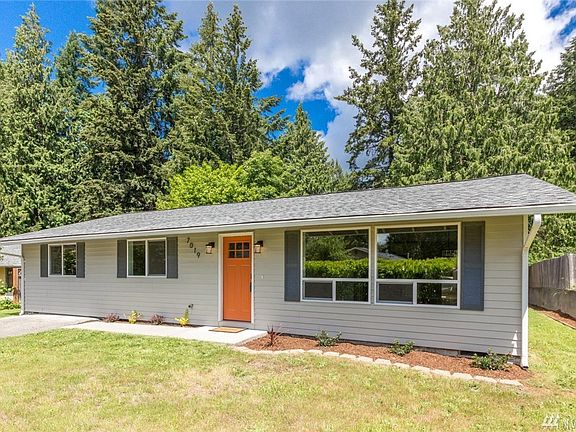 3rd image of 7019 Parkdale Dr NW