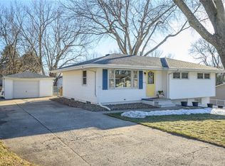 4821 Walnut Dr, Pleasant Hill, IA 50327