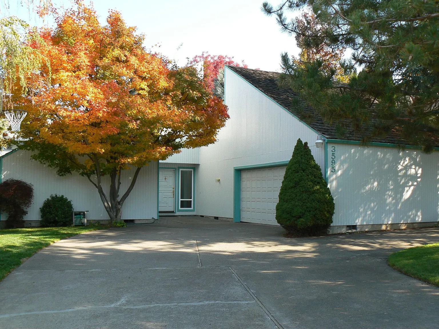 3595 Princeton Way photo 1