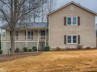2594 Oak Village Pl NE, Marietta, GA 30062