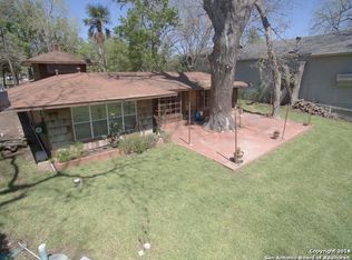 400 Isle Of View Dr, Mc Queeney, TX 78123