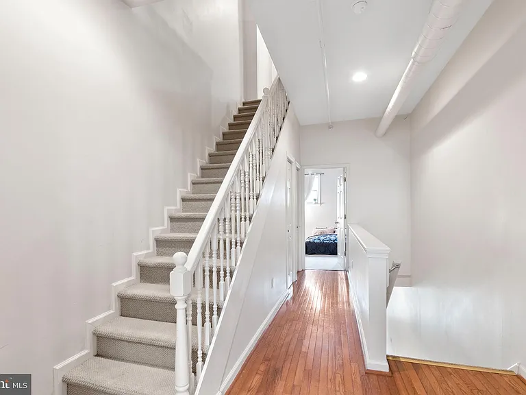 104 N 2nd St #200 — Photo 22
