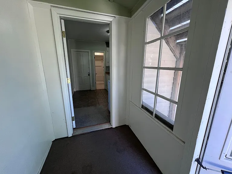 2037 Paris Ave NE — Photo 17