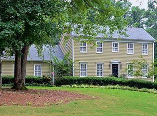 2792 Roxburgh Dr, Roswell, GA 30076