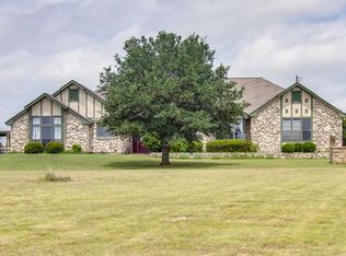 3206 Crystal Lake Dr, Granbury, TX 76049