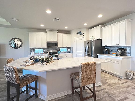 4th image of 125 Shady Terrace Ln
