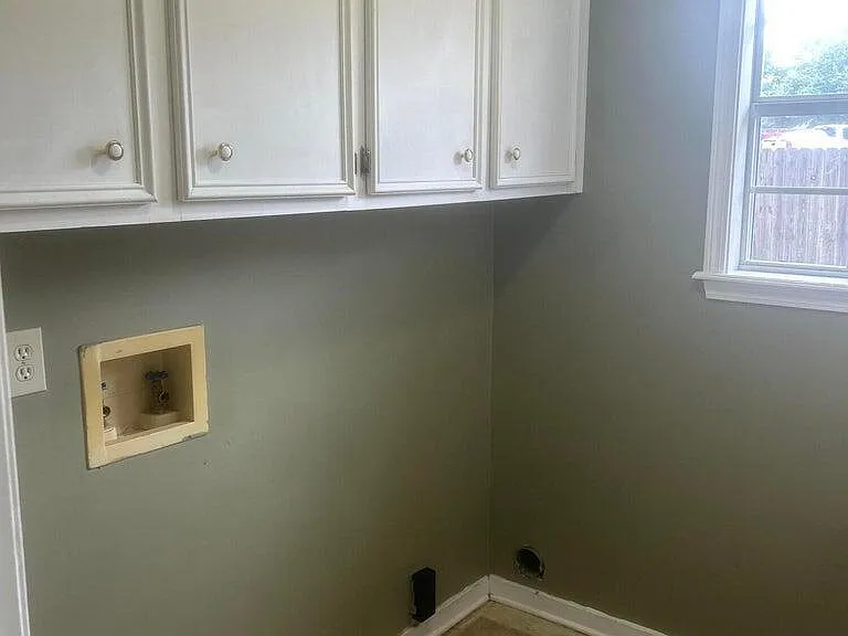 204 Foxwood Cv — Photo 14