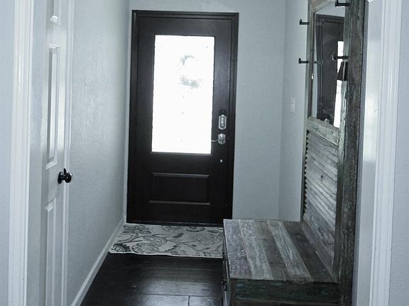 4th image of 1214 NE 901st St
