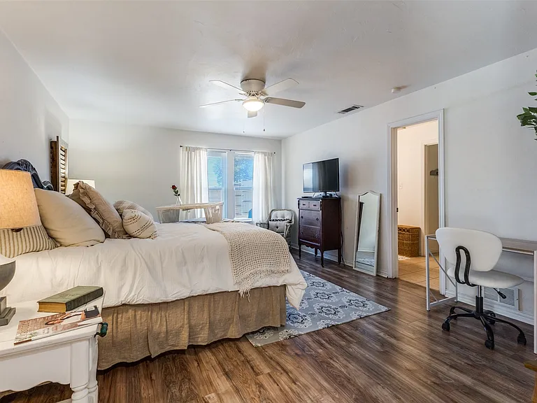 505 Wildwood Ter — Photo 15