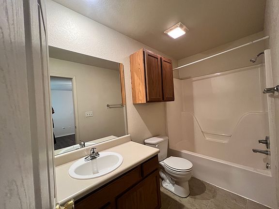 3rd image of 2299 W Skyler Dr