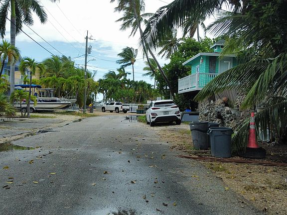 4th image of 77 S Conch Ave