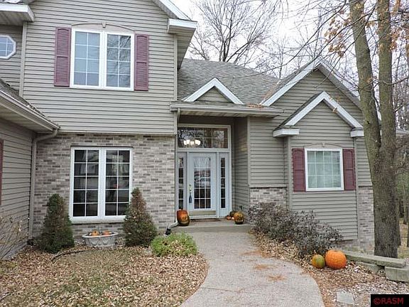 2nd image of 203 Cranberry Ct