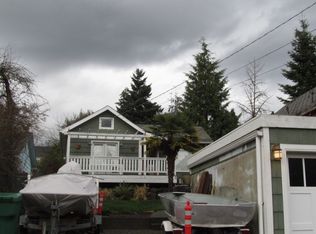 2312 N 38th St, Seattle, WA 98103