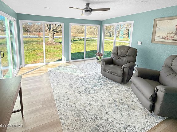 5th image of 11765 Elm Rd