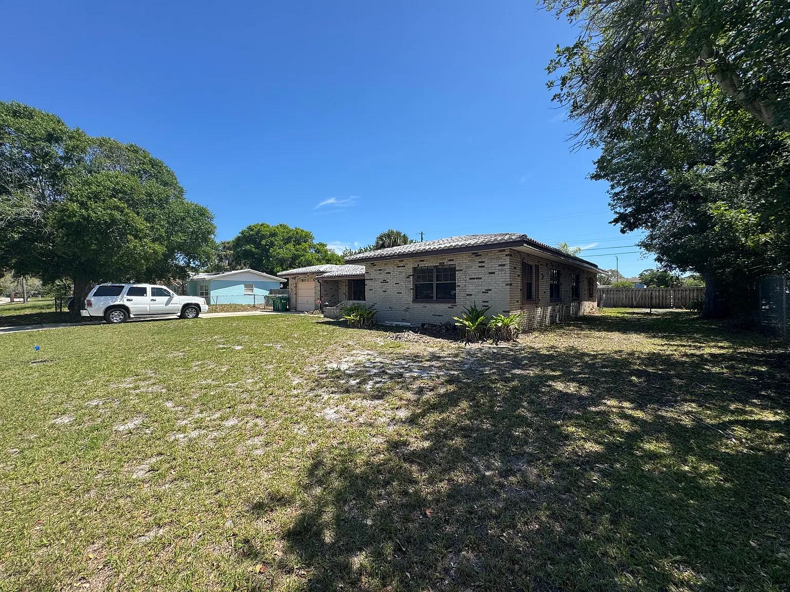 4 bed, 2040 sqft, $2,450 — Photo 3