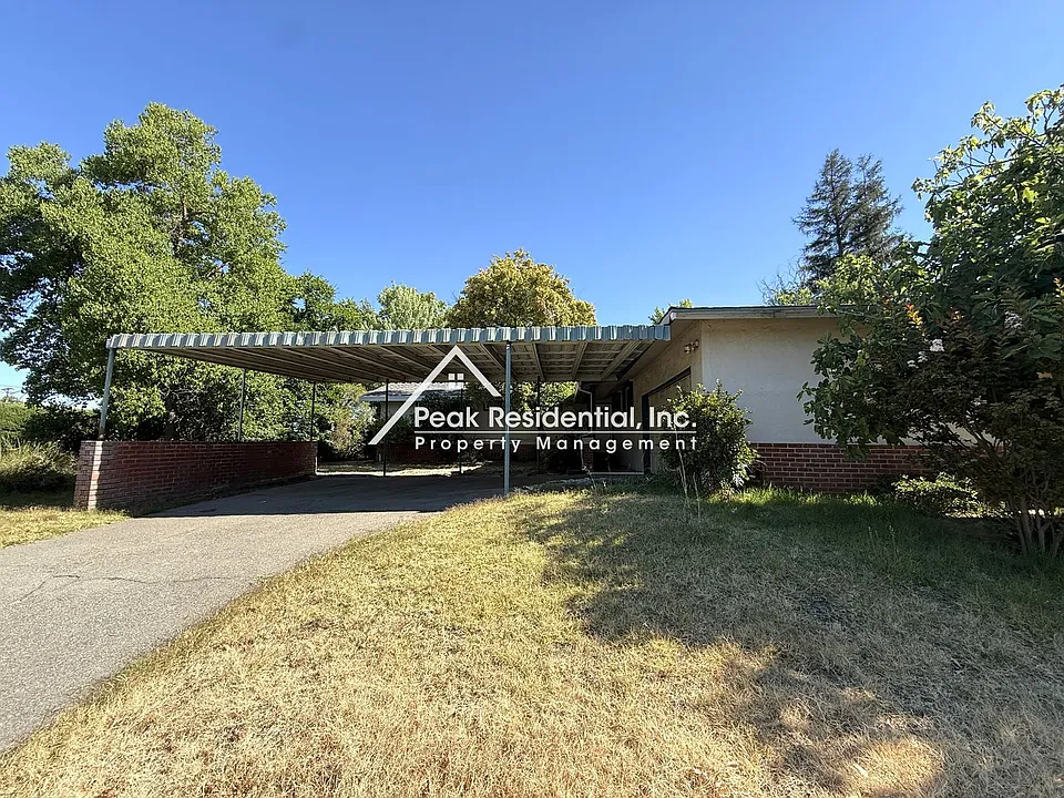 4301 Cottage Way