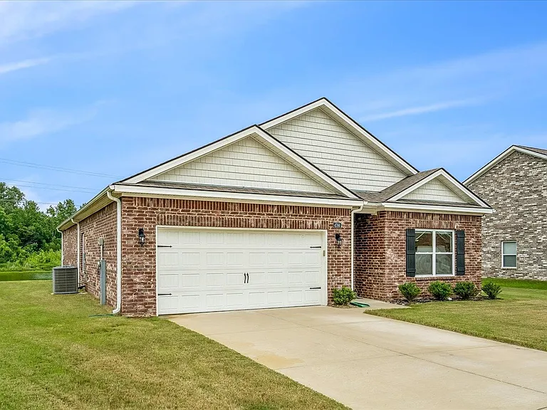 4786 Barrett Oaks Dr — Photo 3