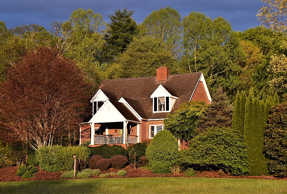 1st image of 279 Snyder Ln