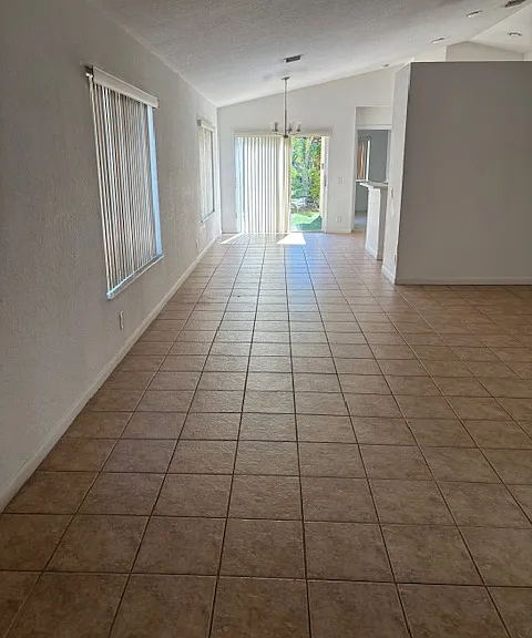 890 Golden Cane Dr — Photo 6