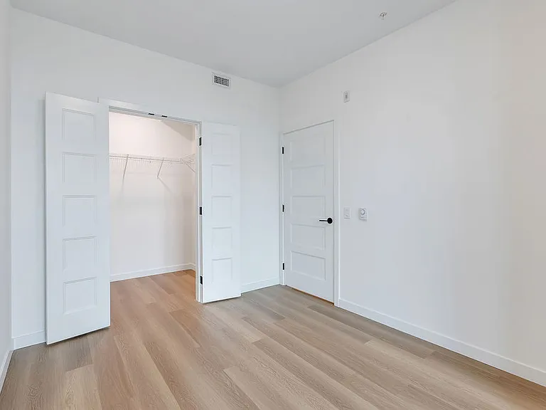 3455 Hastings St E — Photo 75