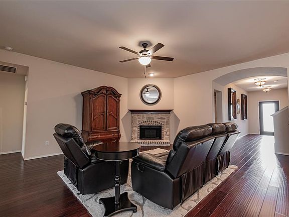 5th image of 217 Turnstone Dr