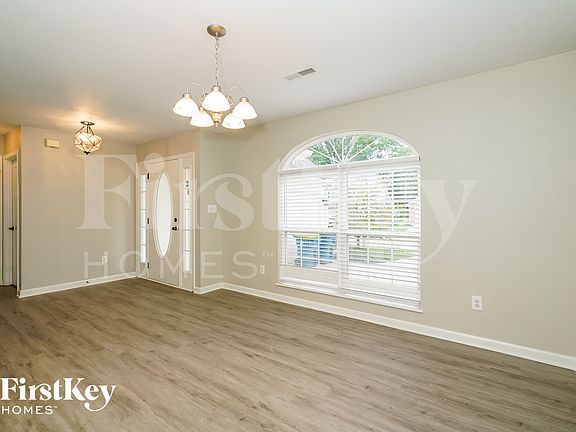 3rd image of 11457 Perkins St