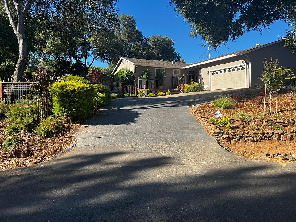 1st image of 752 Vera Ct