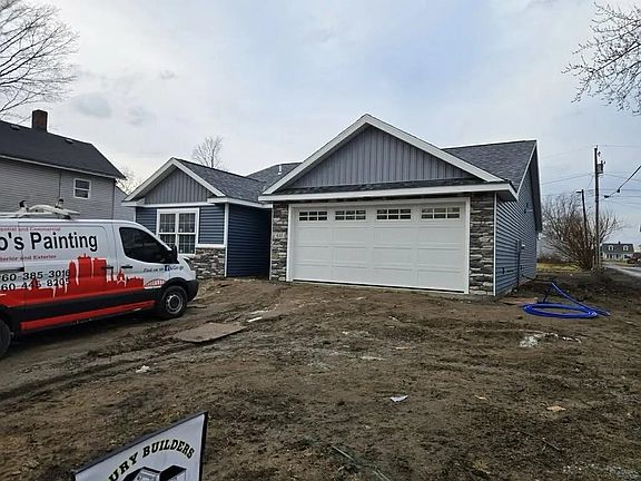 2nd image of S Center St