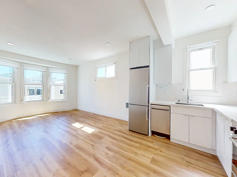 3101 Gough St #206 — Photo 7