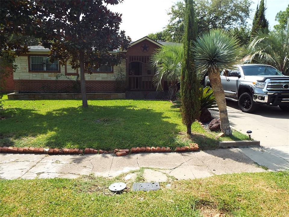 1st image of 1811 Yucca Dr