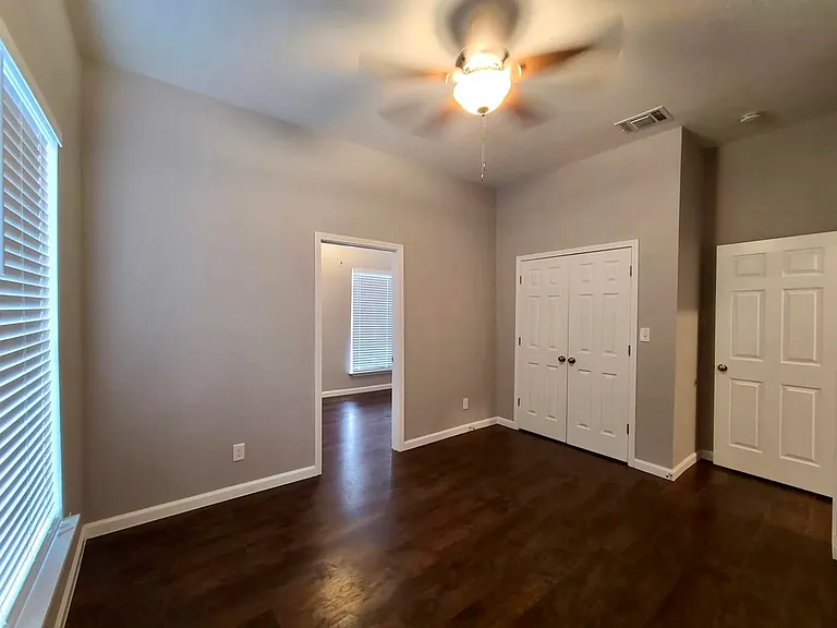 228 Lotus St #201 — Photo 9