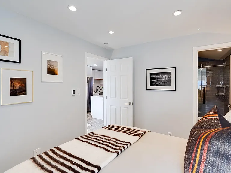 703 Dartmouth St — Photo 15