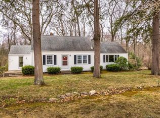 18 Forest Ln, Canton, CT 06019