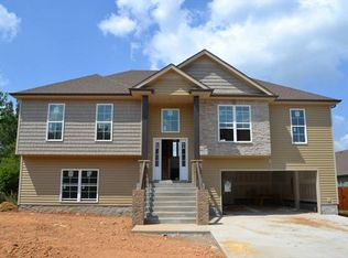 105 Verisa Dr, Clarksville, TN 37043