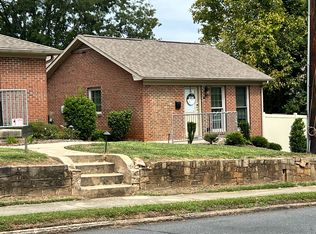122 N Ellis St, Salisbury, NC 28144