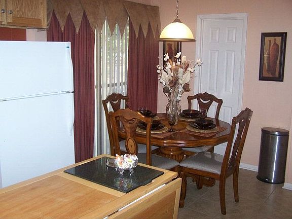 4th image of 1921 Seaborn Dr