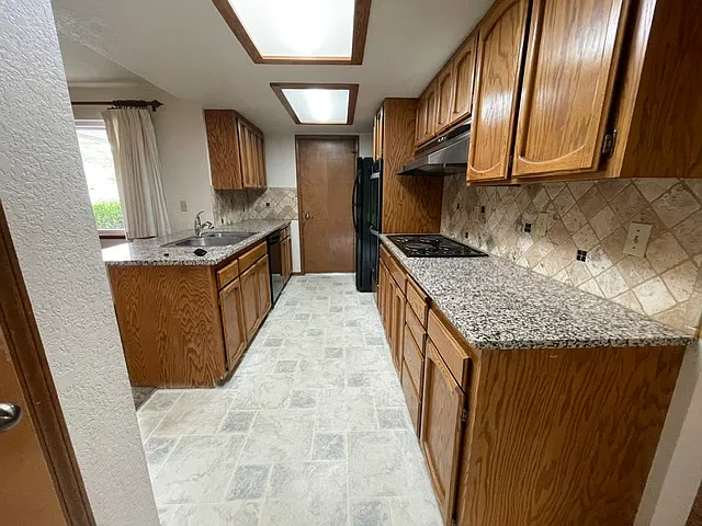 14901 Eagle Dr — Photo 7
