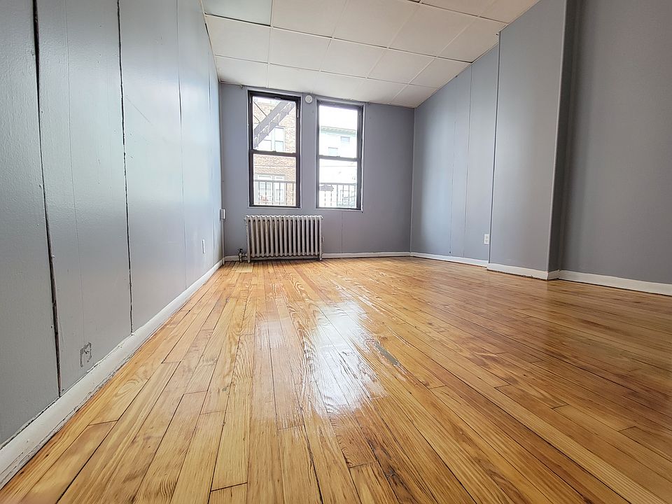 2nd image of 526 Lincoln St #3E