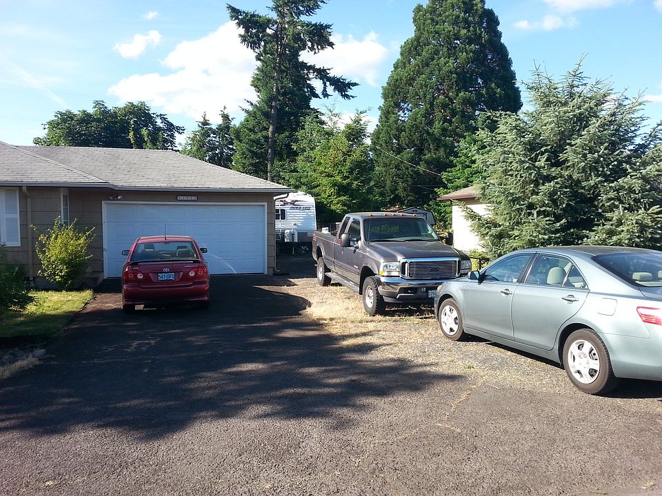 2nd image of 3922 S East St