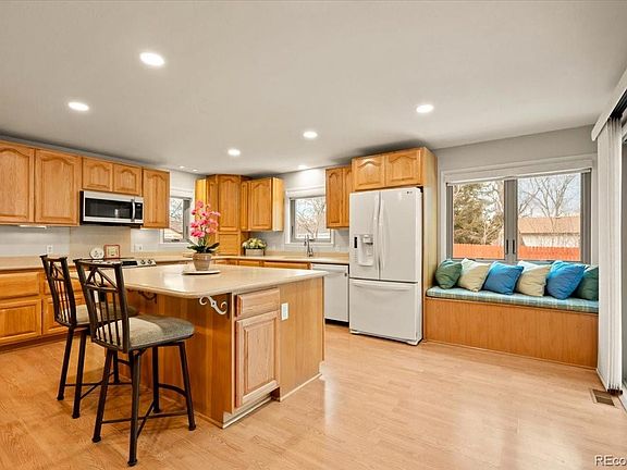 4th image of 15163 E Bethany Place