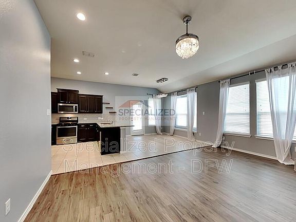 3rd image of 3403 Cassinia Pkwy