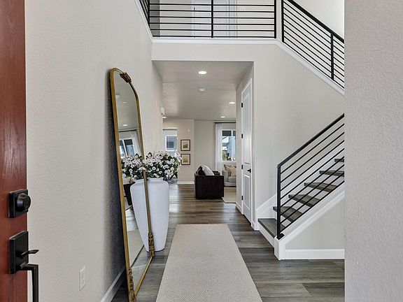 5th image of 723 Alpine Ridge St