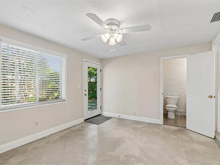 200 Evelyn Ave — Photo 11