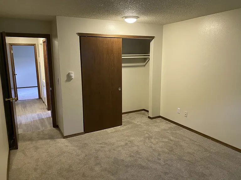 Dorn Apartments — Photo 9